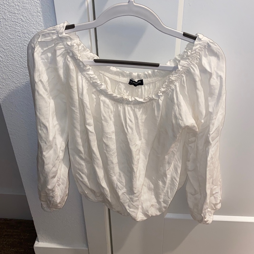 BRANDY MELVILLE OFF THE SHOULDER TOP